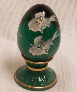 Vintage Collectible FENTON Glass Egg